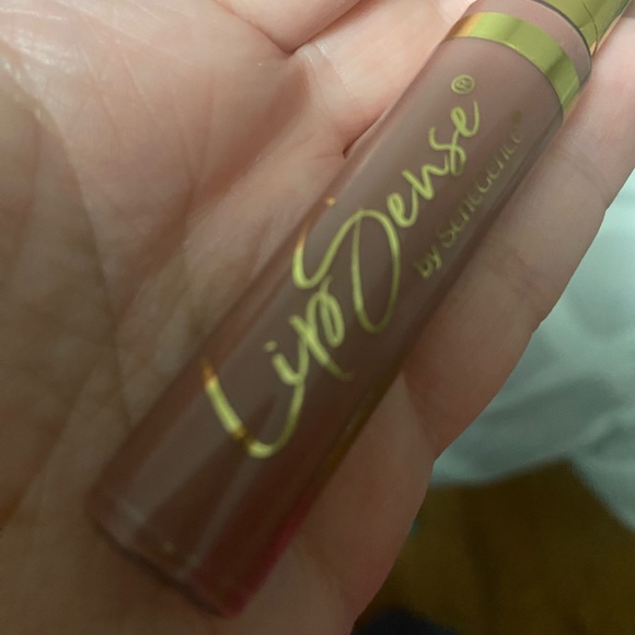 Pair of new, sealed, LipSense Lipsticks! - Picture 3 of 4